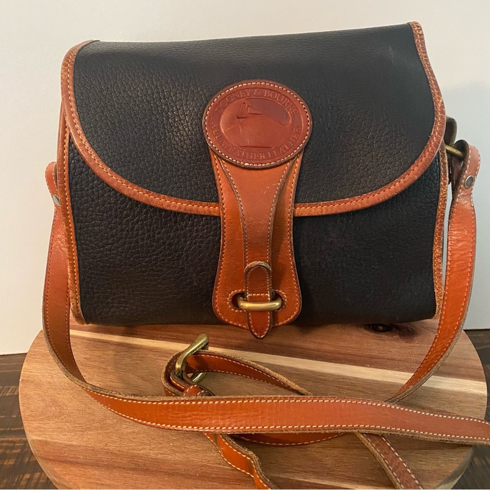 Vintage Dooney & Bourke All Weather Essex Black Pebbled Crossbody Handbag Purse